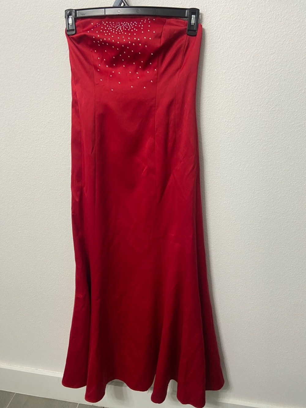 Strapless Red Evening Dress with Subtle Crystal Accents SIZE:4